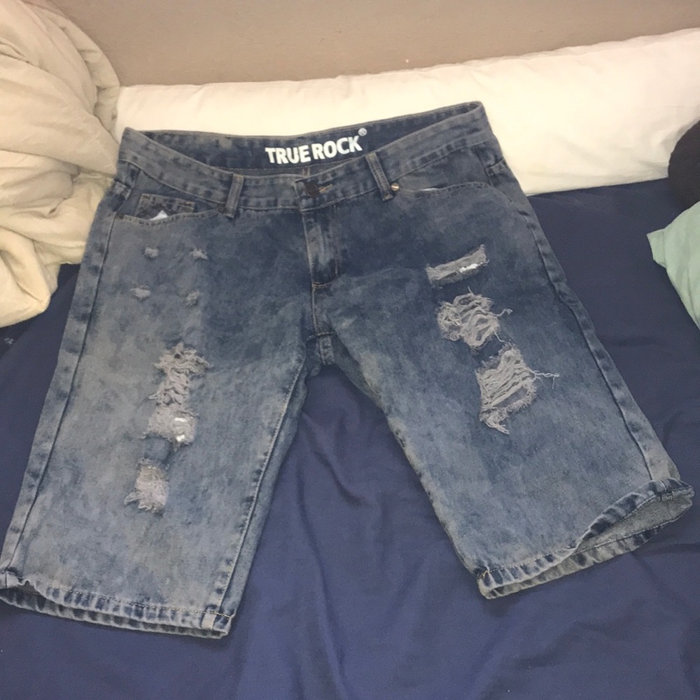 True rock jean shorts